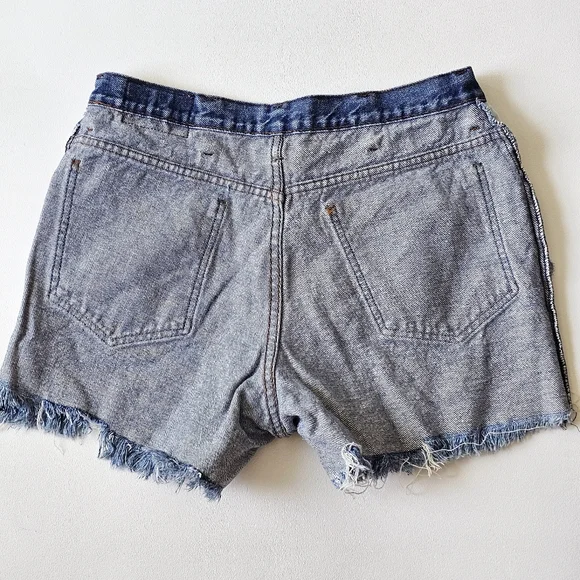 Vintage 90s Gap Denim Cut Off Shorts High Rise 30” Waist Size M Blue Jean - Picture 14 of 14